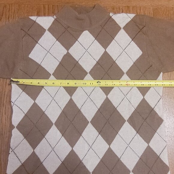 Lord and Taylor cashmere argyle sweater, women's L - Picture 6 of 7